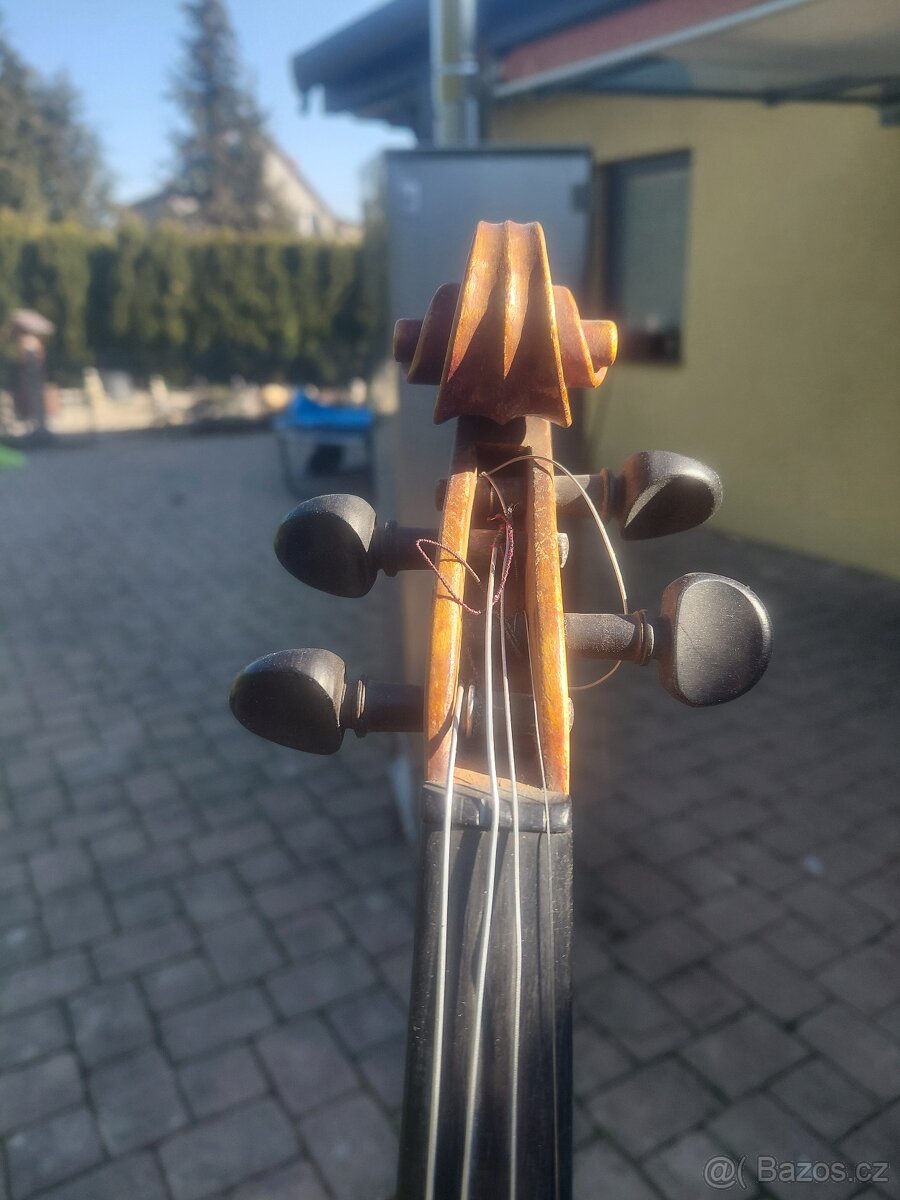 Staré housle - 2