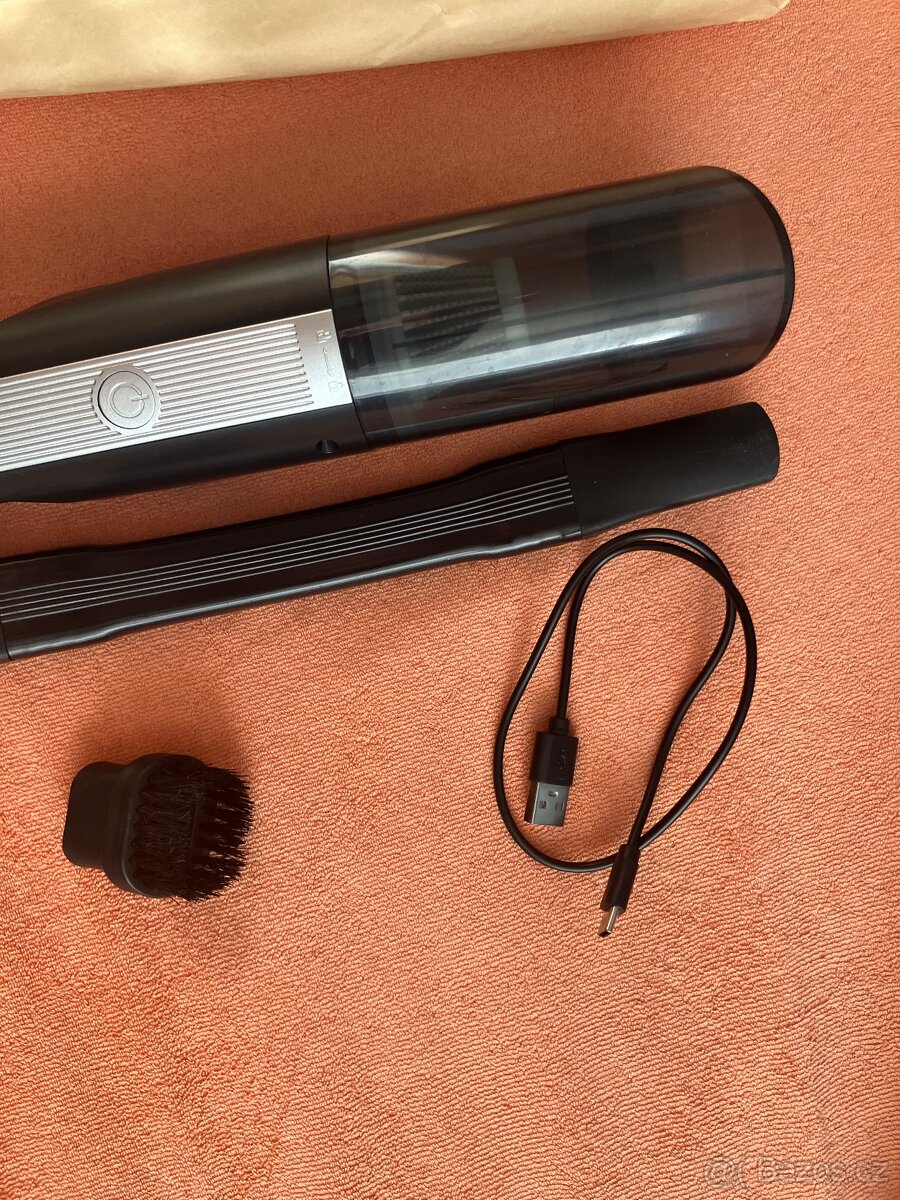 Vysavač do auta - 2