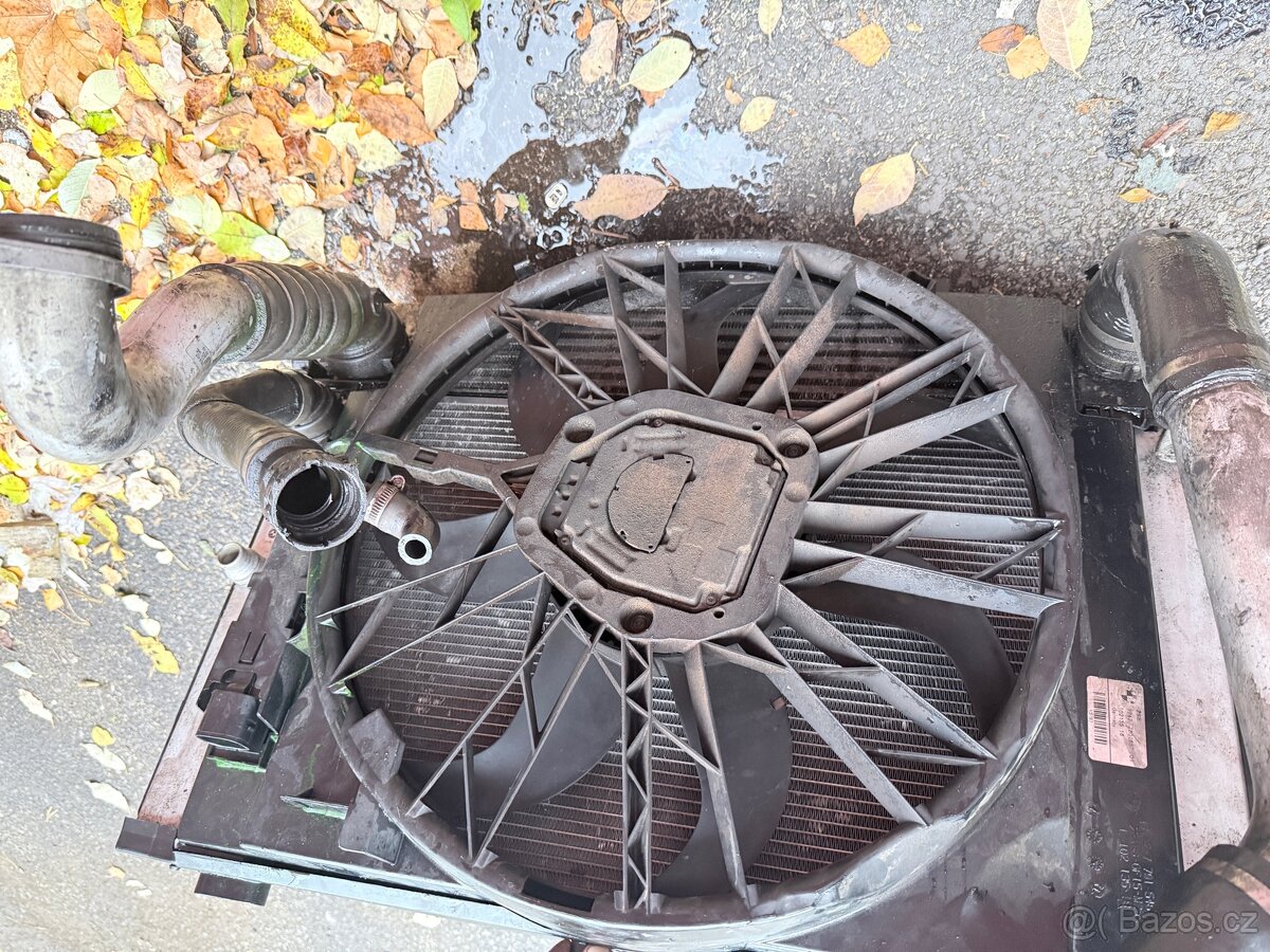 BMW e61 Chladičová stěna - 2