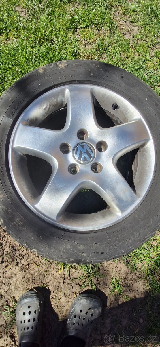 Vw multivan kola - 2