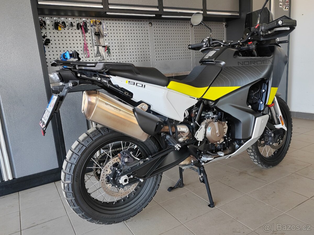 Husqvarna 901 Norden - 2