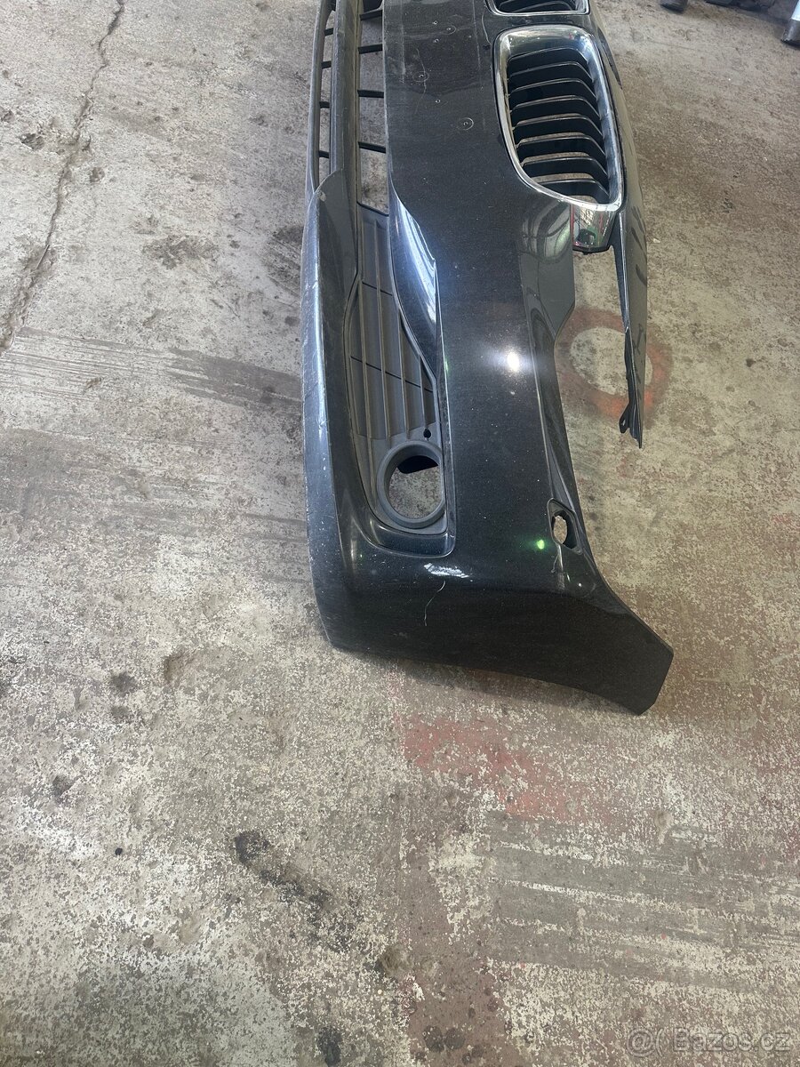 přední nárazník na BMW F30 - 2