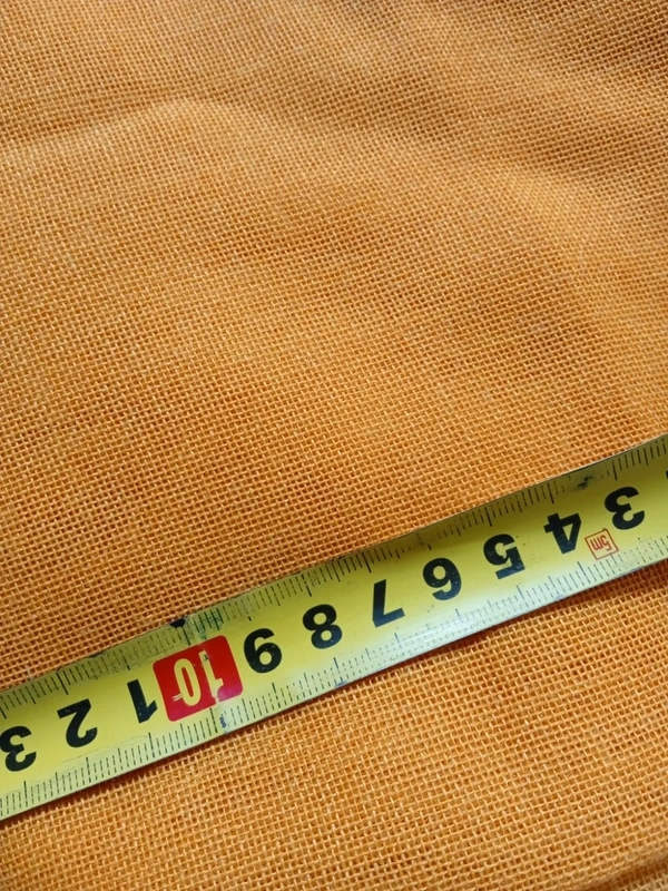 Oranžová látka - 2