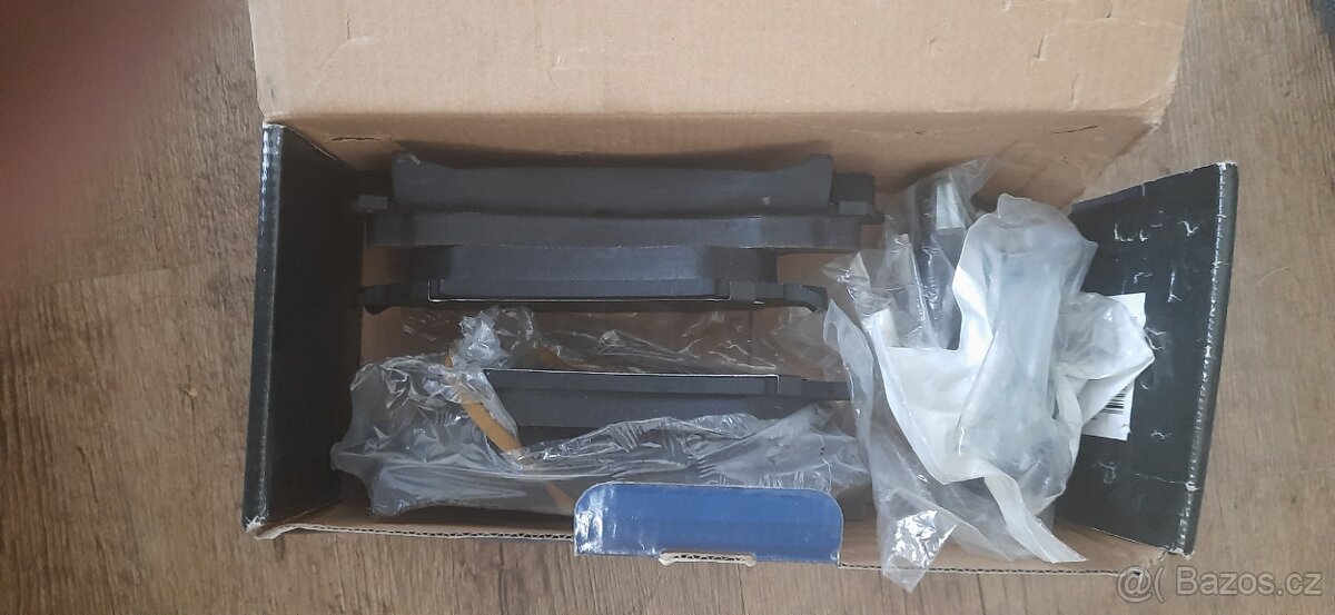 Brzdové destičky na veterány Ford - 2