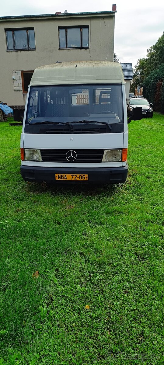 Mercedes-Benz MB 100 D - 2