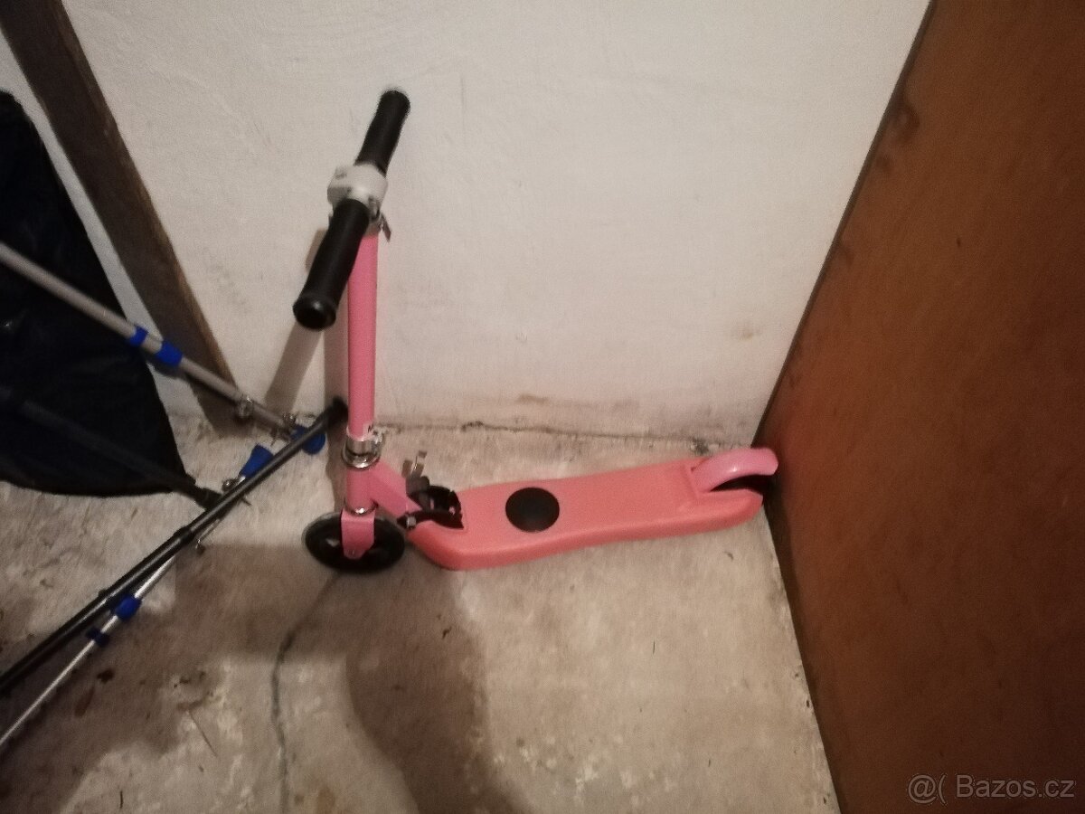 prodám dětskou elektrokolobezku - 2