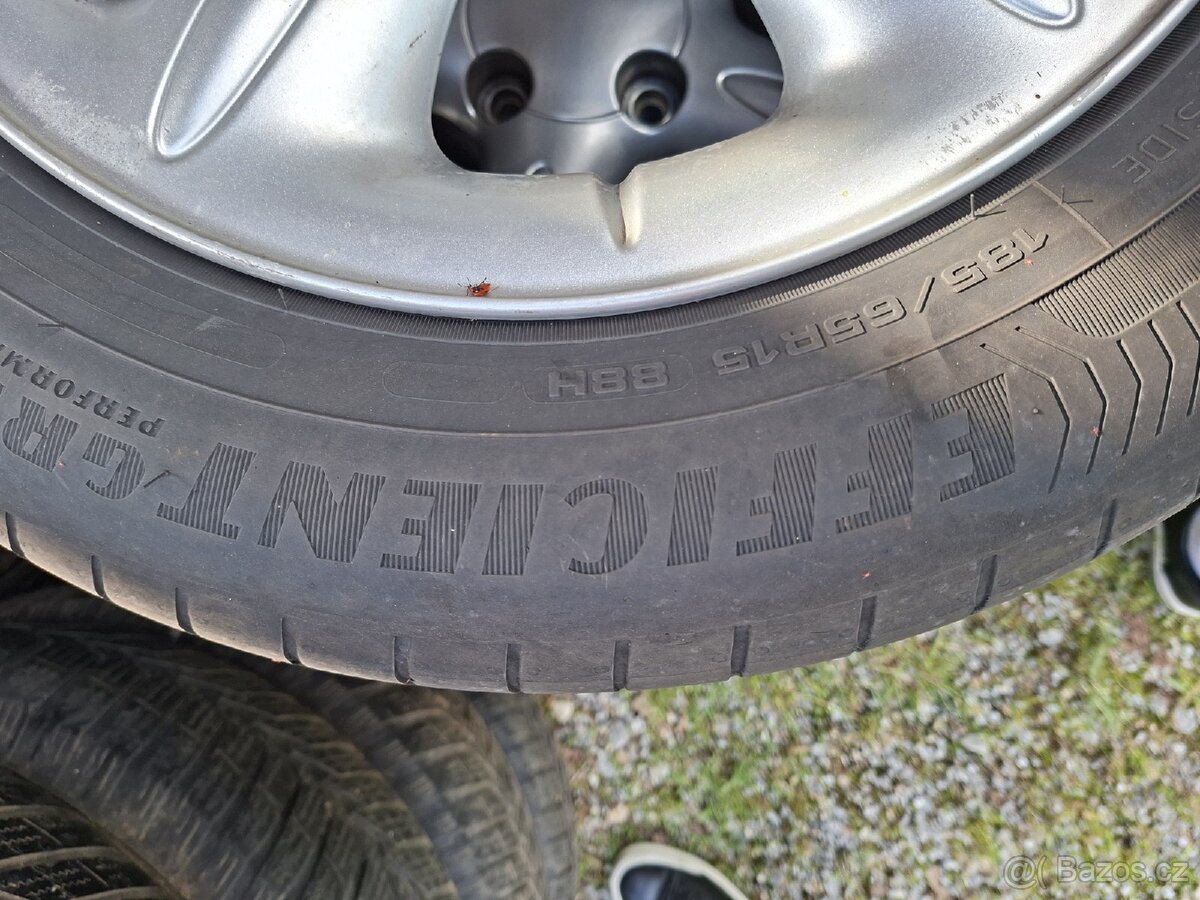 Sada pneu Goodyear 185/65r15 - 2