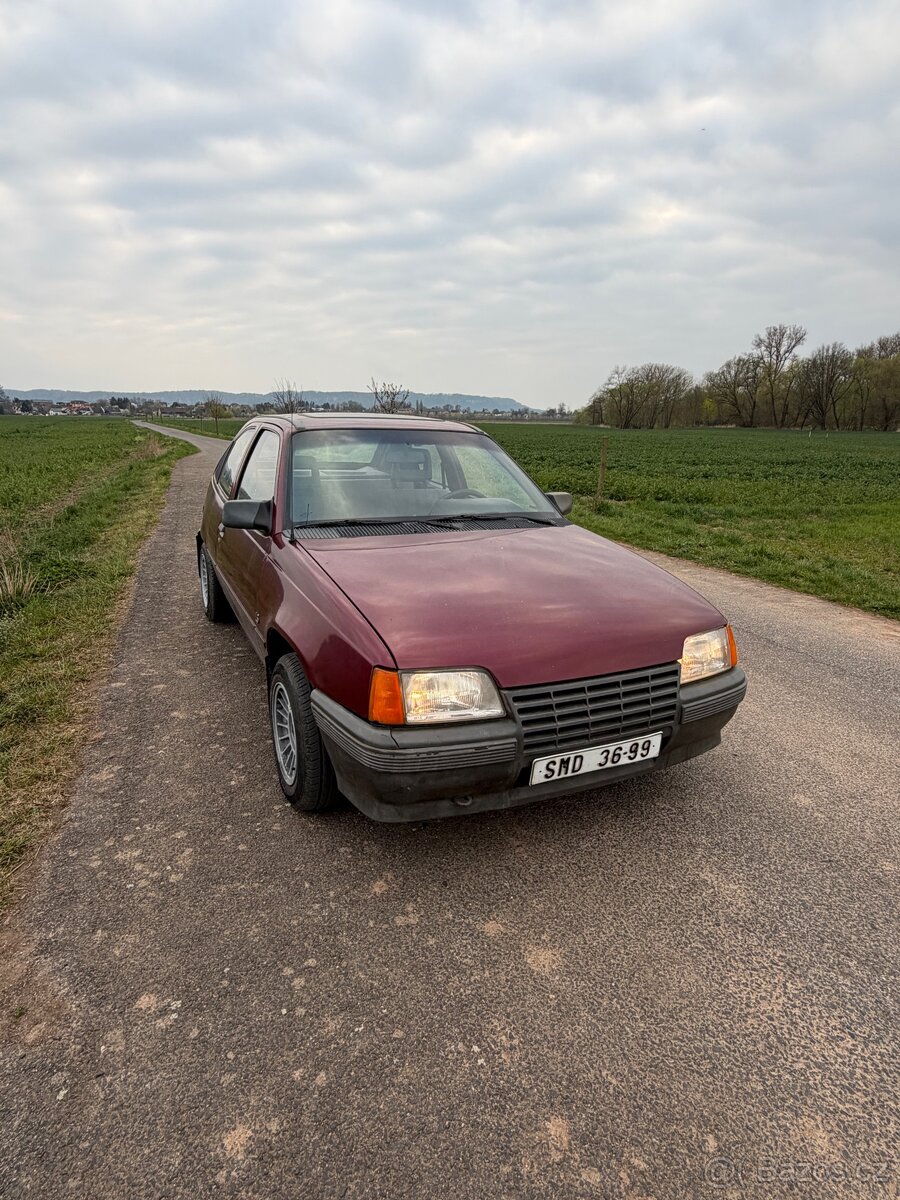 Opel kadett E - 2