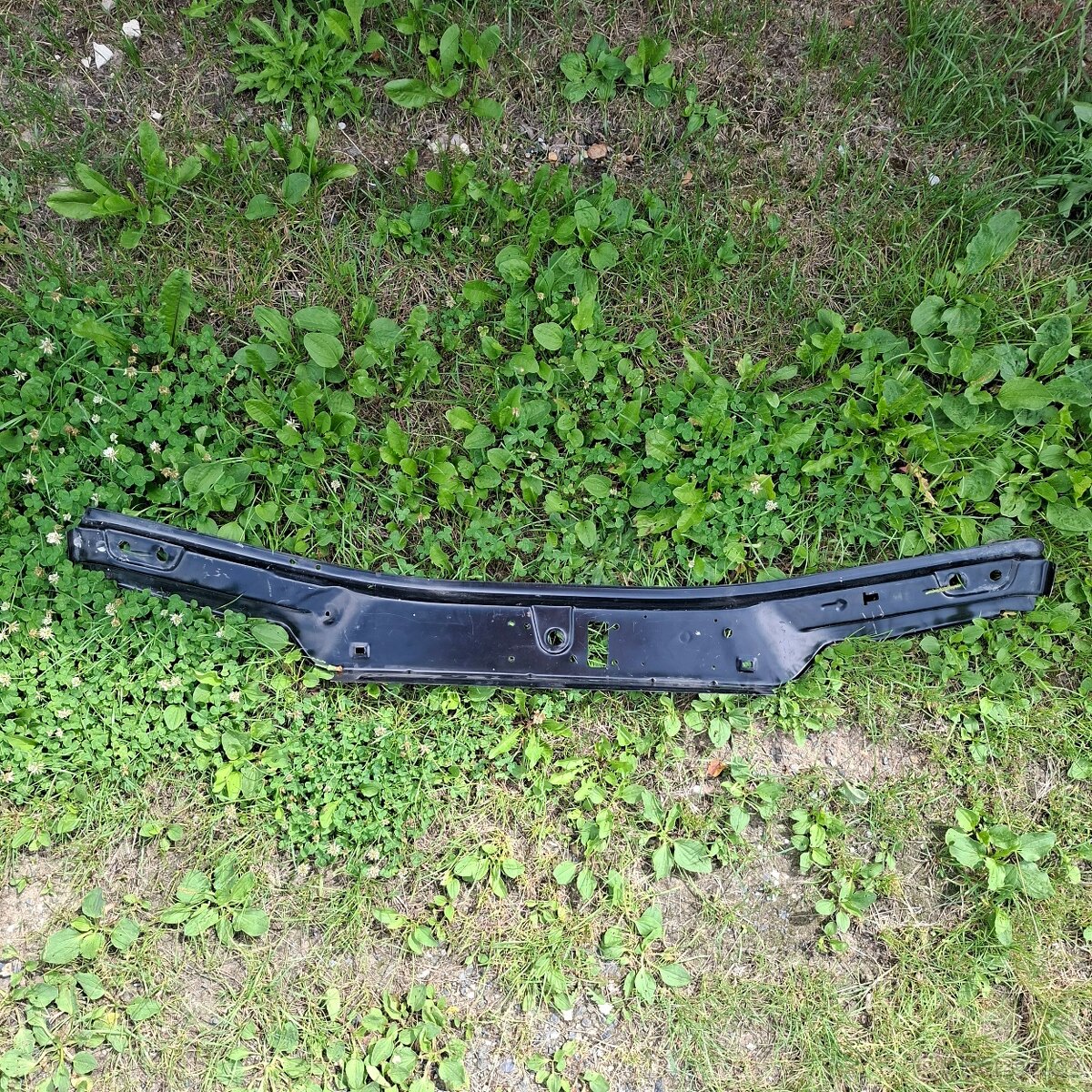 Vrchní příčka předního čela – Škoda Felicia (1995–1997) - 2