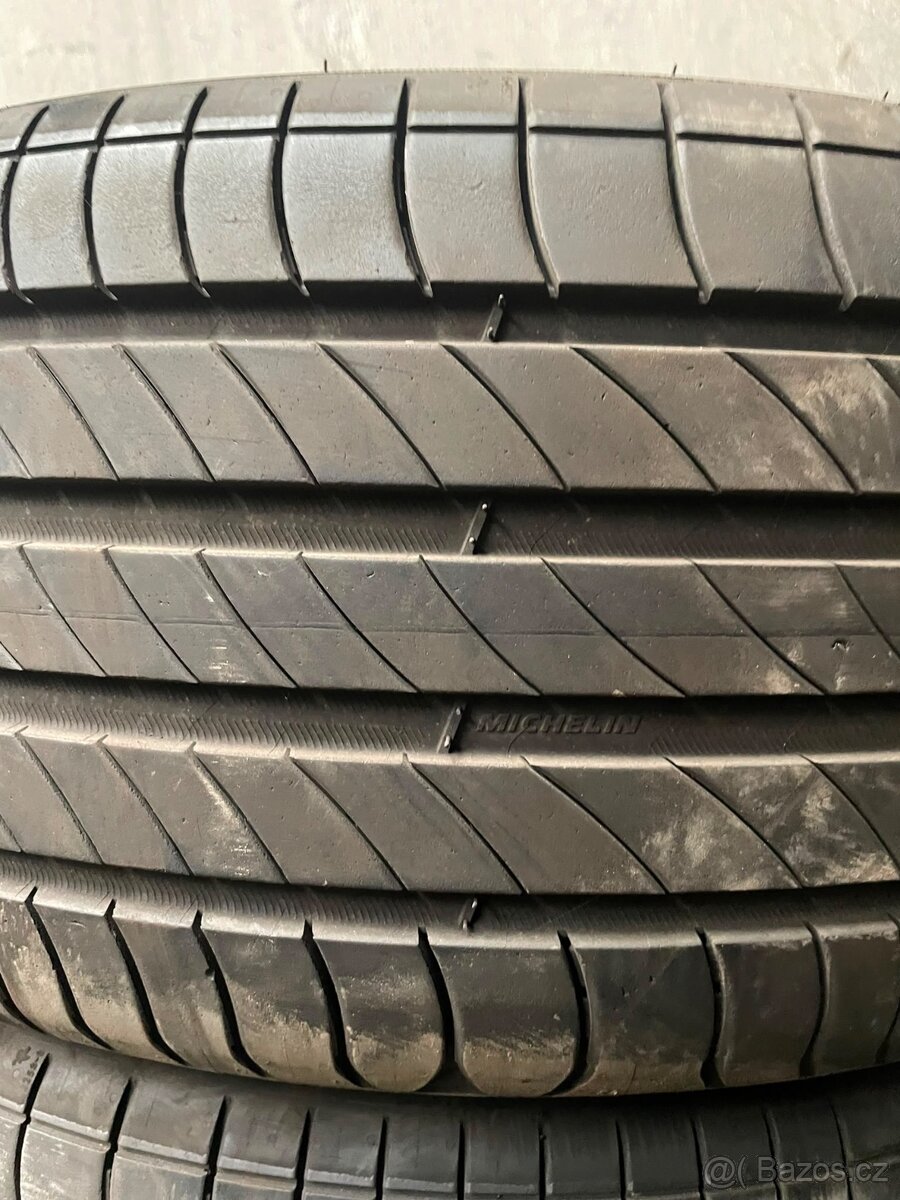 Prodam letni sadu pneu Michelin 225/45 R17 - 2