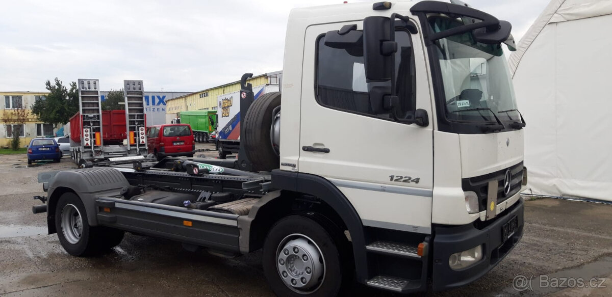 Mercedes ATEGO 1224 hákový nosič kontejnerů TECHNOCAR - 2