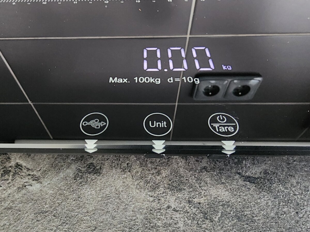 Elektronická váha pro psy, kočky a štěňata do 100 kg - 2