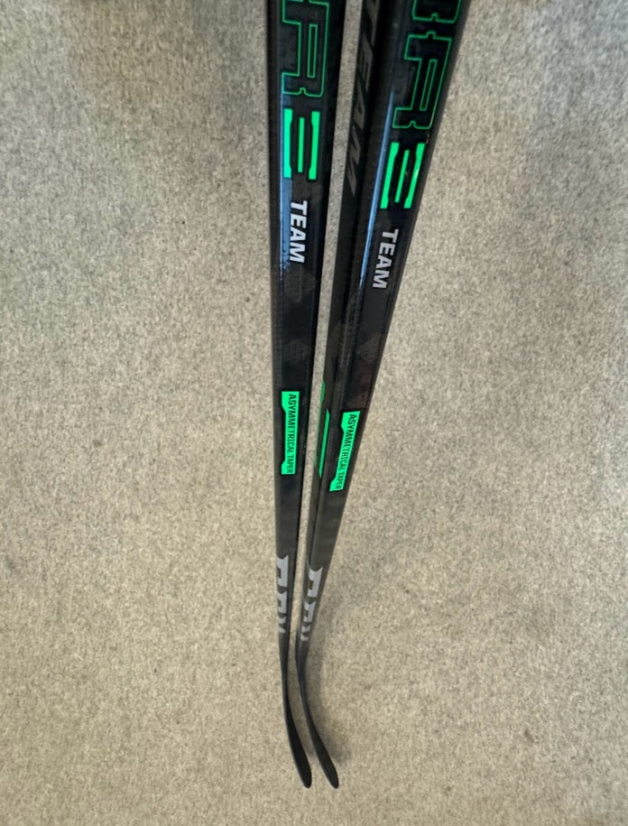 HOKEJKA CCM RIBCOR TRIGGER TEAM, flex 65, zahnutí 29 - 2