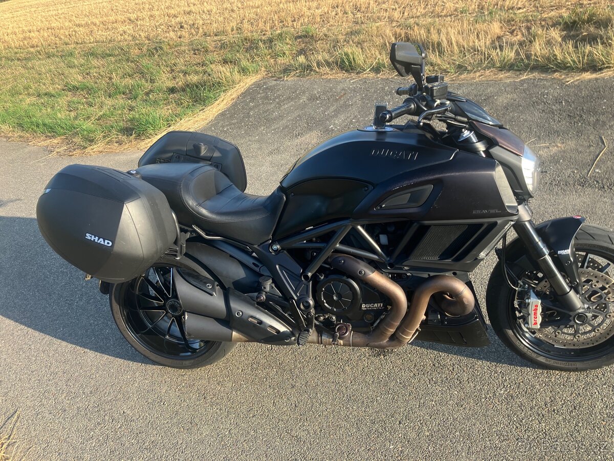 Ducati diavel 1 200 - 2