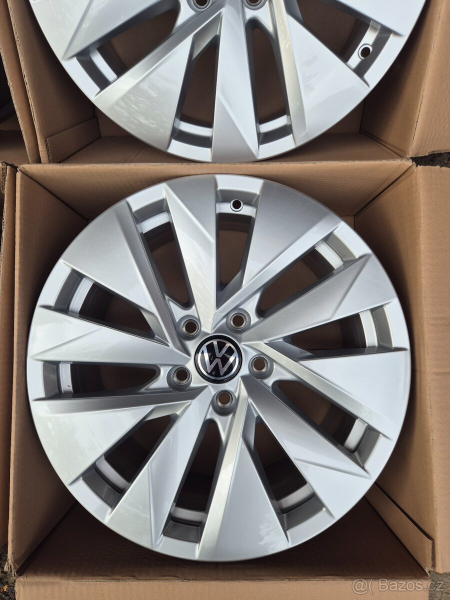 5x112 r17 Originál Vw Passat B9,Superb 4 - 2
