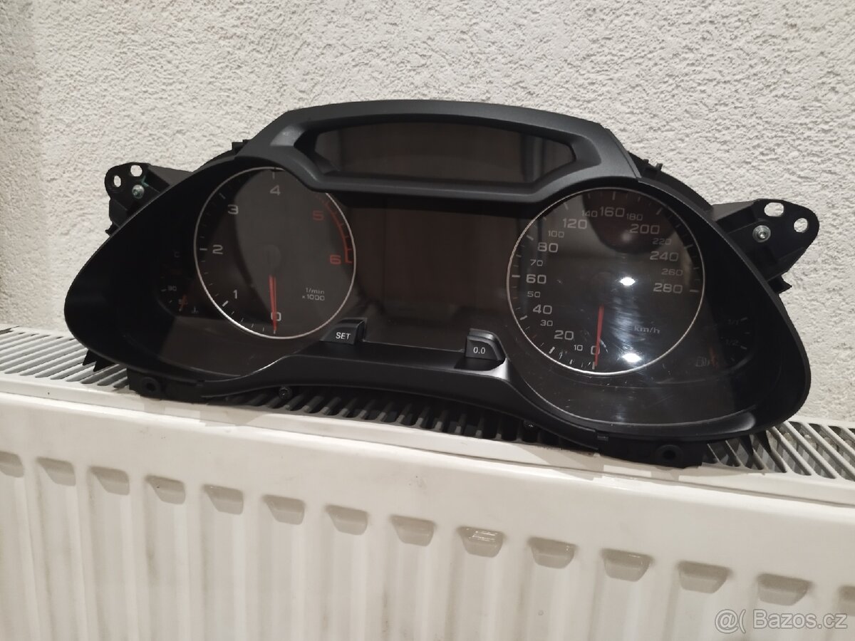 Audi A4 B8 přístrojová deska 8K0920930N - 2
