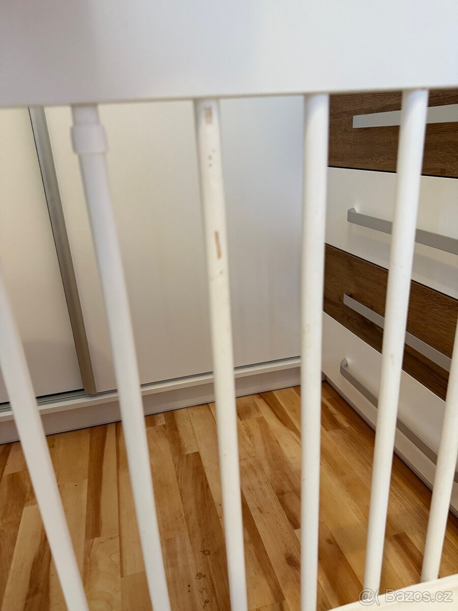 Prodám dětskou postýlku - 2