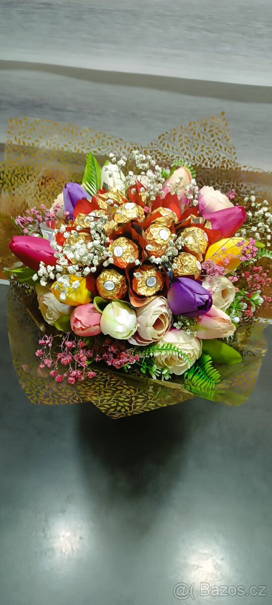 Kytice Ferrero rocher - 2