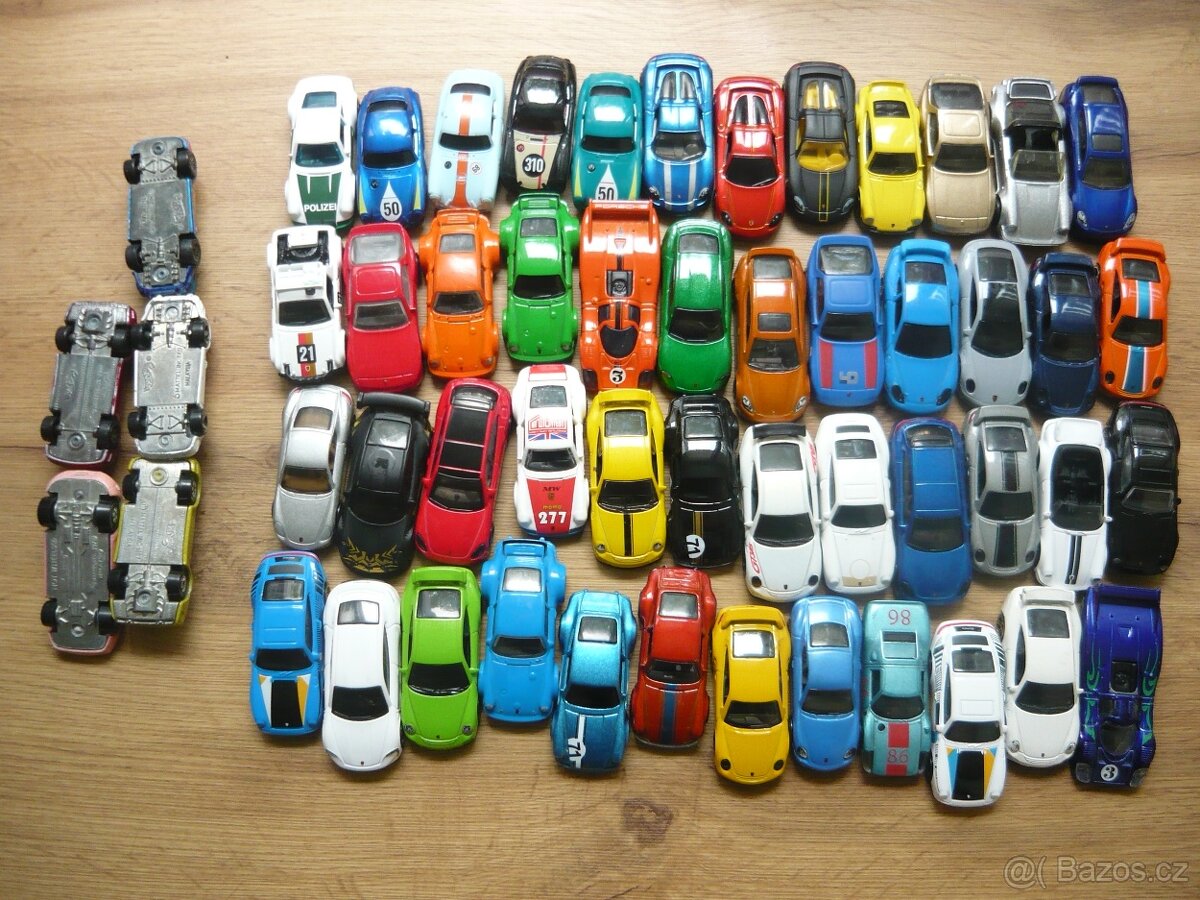 AUTÍČKA HOT WHEELS - 2