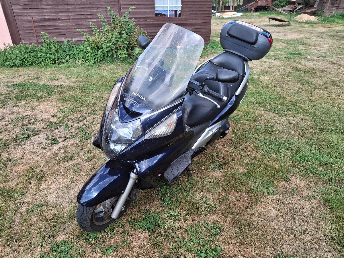 Honda Silver Wing FJS 600 - 2