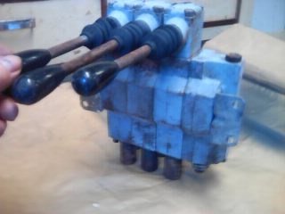 hydraulický rozvaděč - 2
