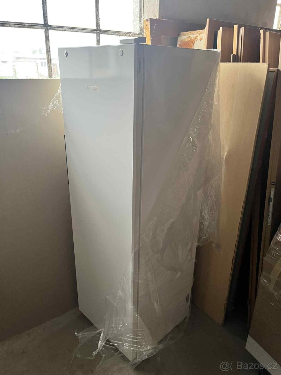 Lednice Liebherr MRFvc 4001 - 2