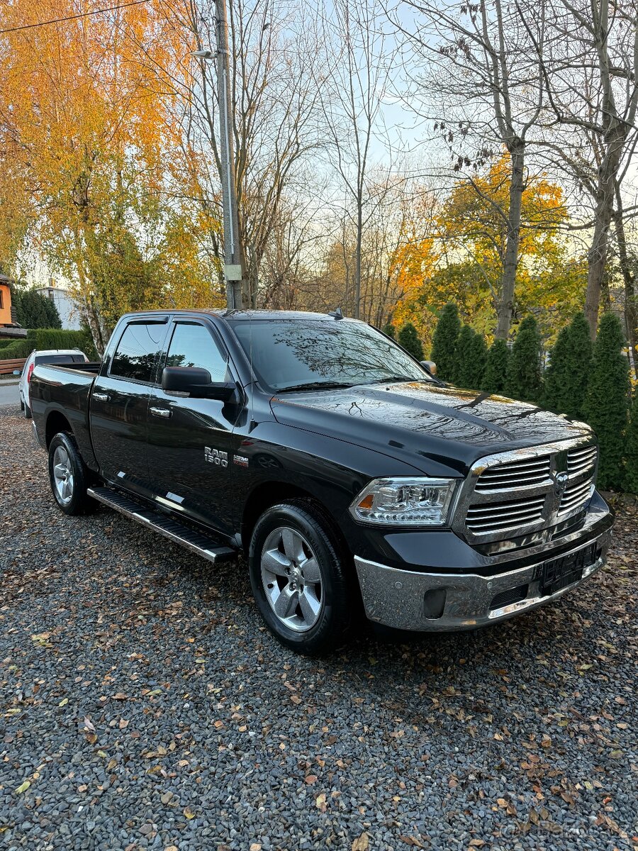 Dodge RAM 1500 5.7 V8 HEMI—2017–4x4–Crew Cab—133.000km