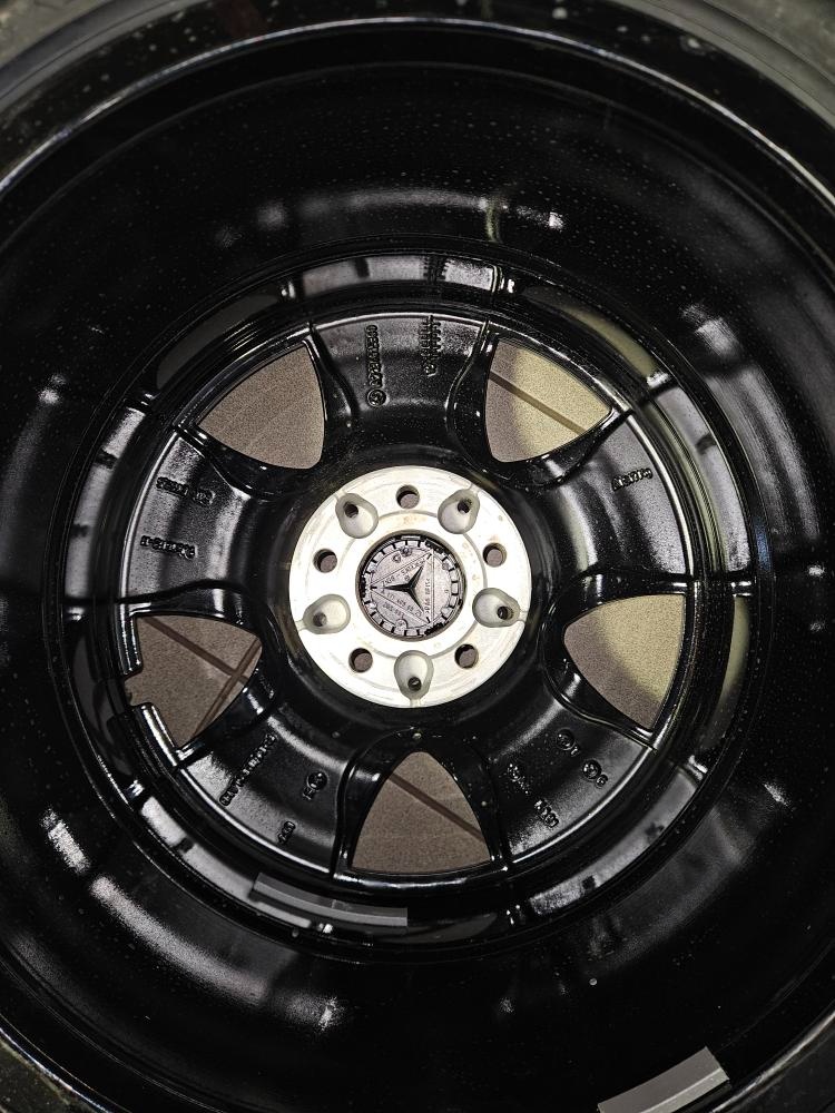 Prodám novou Originální letní sadu alu kol Mercedes - 2