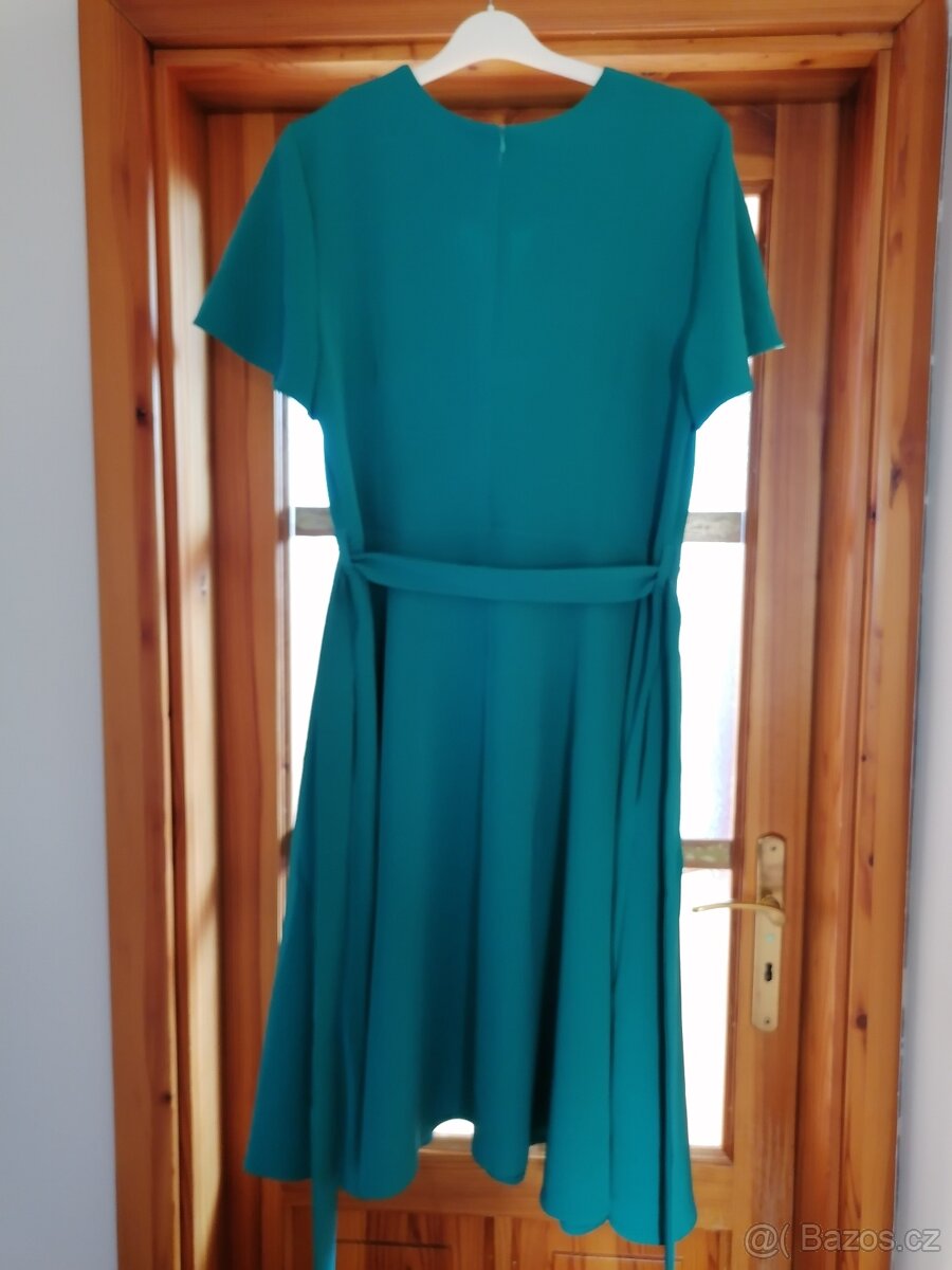 Prodám nové dámské společenské šaty vel 44/46 - 2