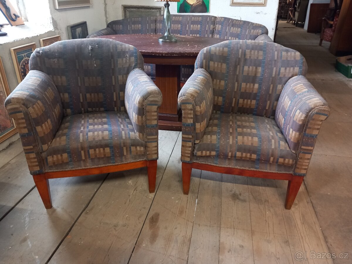 100 let staré sezení - 2