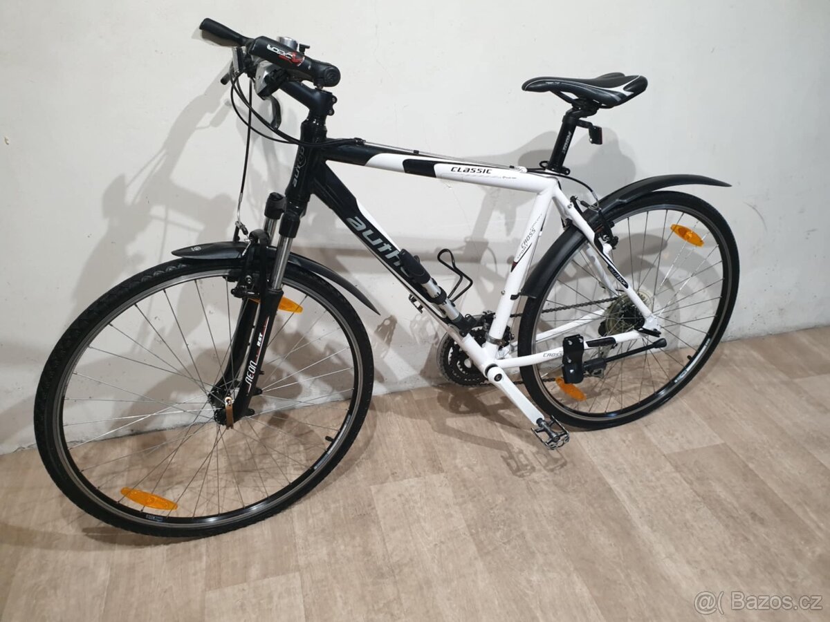 Značkové trekové kolo AUTHOR 28” - 2