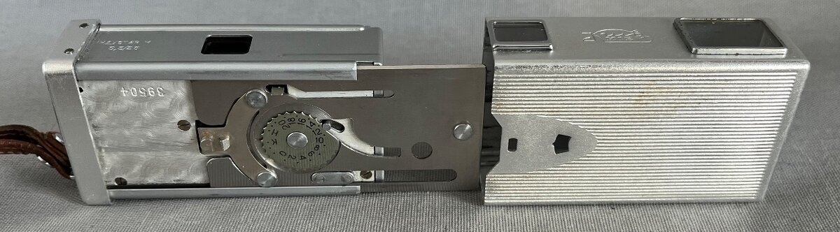 MINIFOTOAPARÁT- KIEV-VEGA - 2