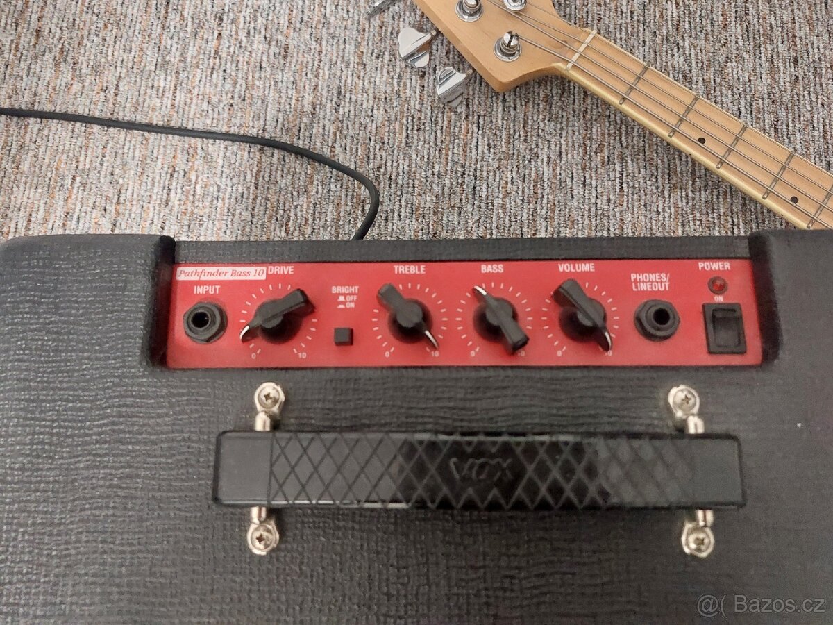 Basové kombo Vox - 2