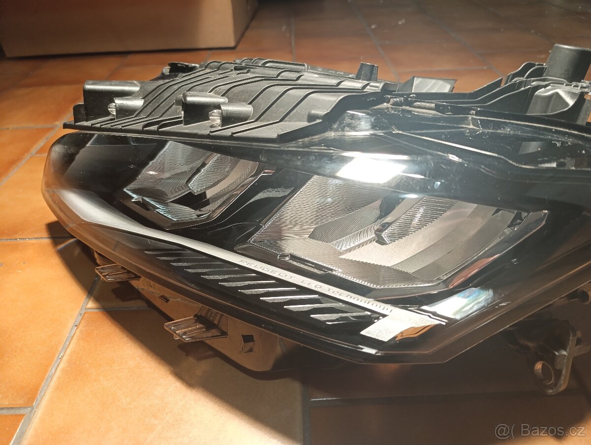 Levý Světlomet Peugeot 308 - 98392863 - 2