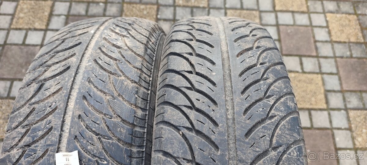 4 ks Letní 195/65 r15 - 2