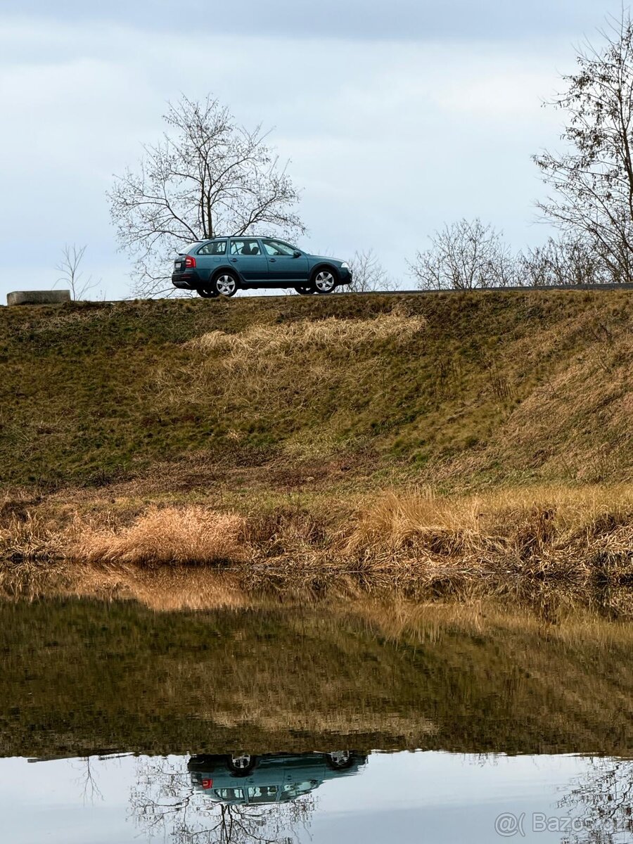 Škoda Octavia Scout TDi 4x4 - 2