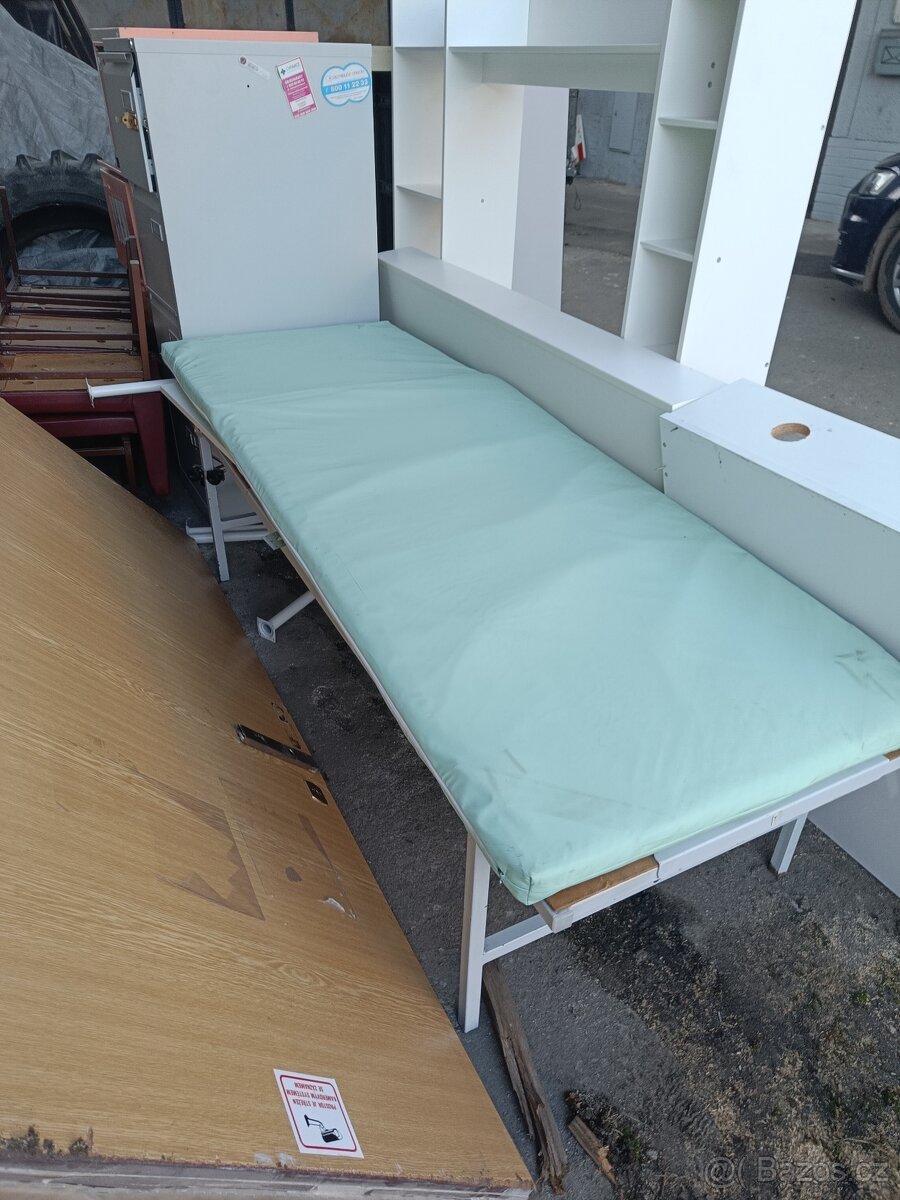 mix nábytku a židlí kartotéka - 2