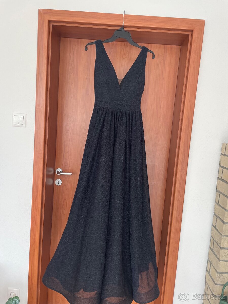 Společenské plesové šaty Vera Mont na maturitní ples taneční - 2