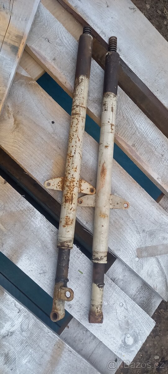 Jawa Pionýr - vidlice - 2