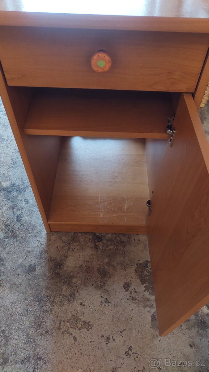 Daruji - psaci stul - 2