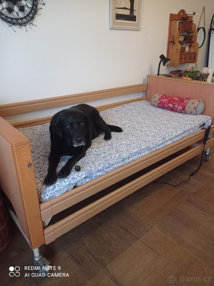 Polohovací postel BRNO - 2