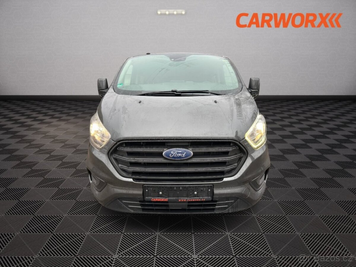 Nabízíme Ford Transit Custom 2.0Tdci 125kw 9-míst - 2