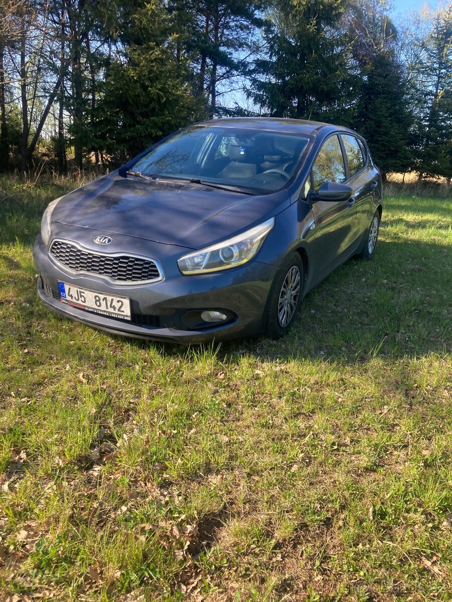 Kia Ceed 1.4 crdi - 2