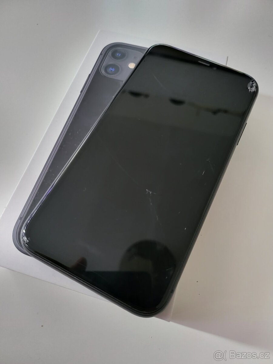 iPhone 11 64GB - 2