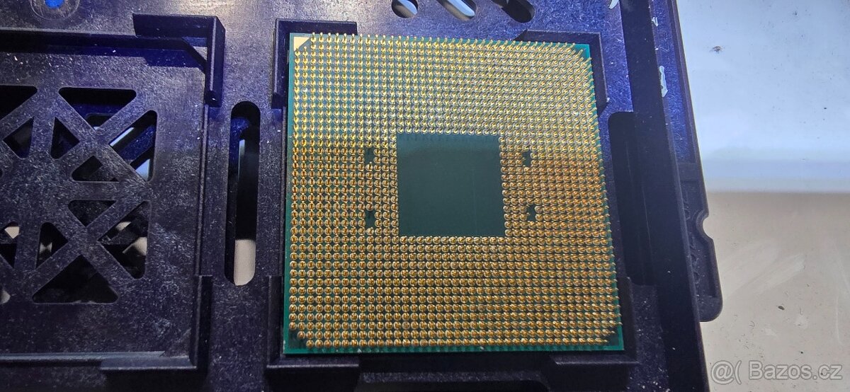 Ryzen 3600x funkční netaktovaný - 2