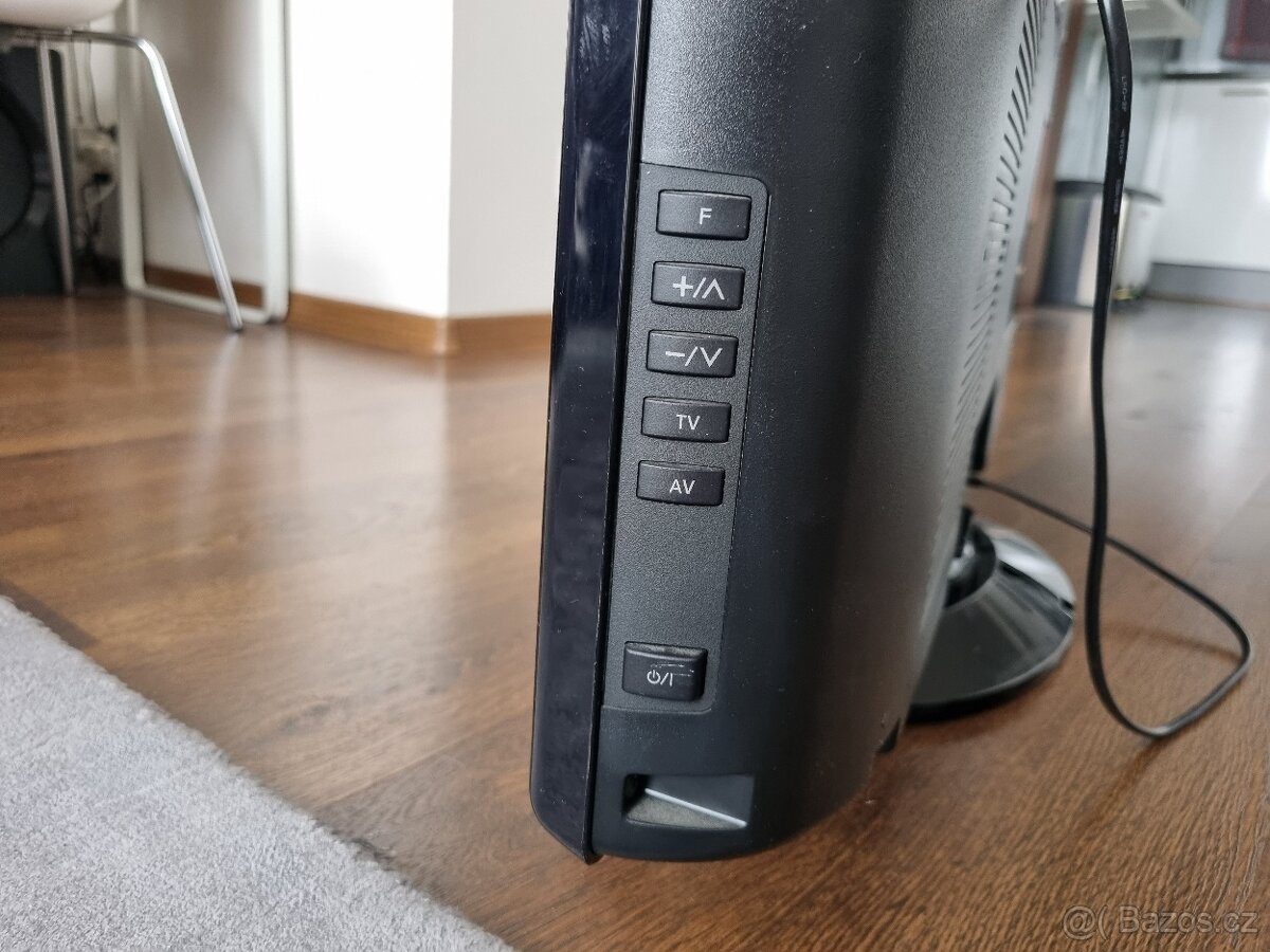 Panasonic TX-L32C10E - 82 cm LCD televize - 2