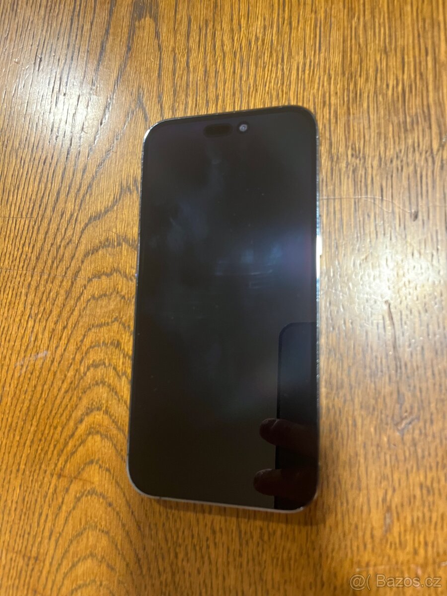 IPhone 14 Pro Max nefunkční - 2