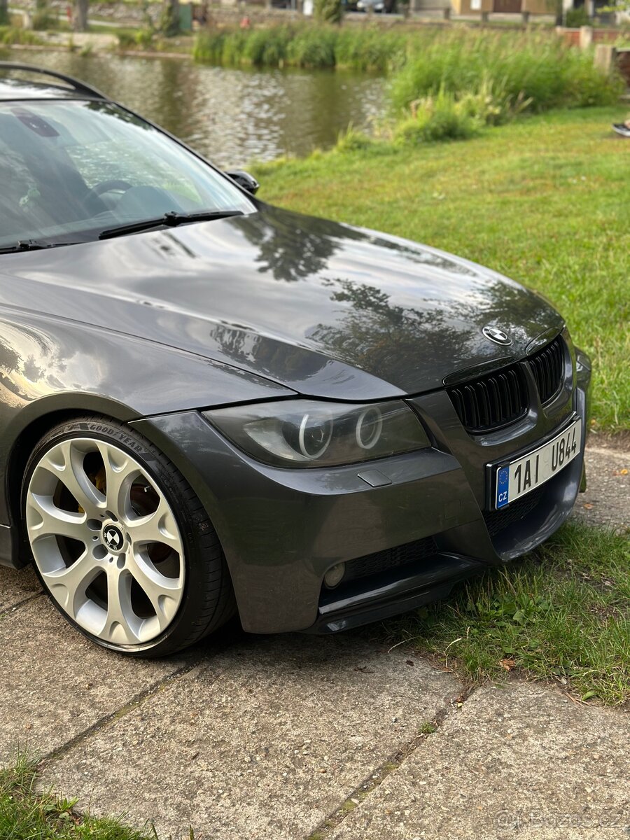 BMW E91 330xd - 2