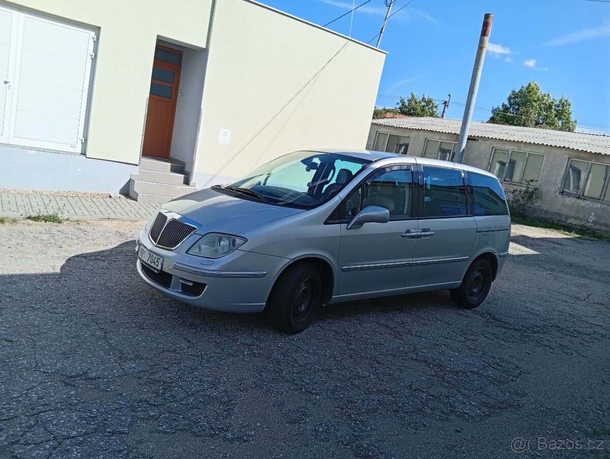 Lancia phedra 2, 2jtd 7 míst - 2