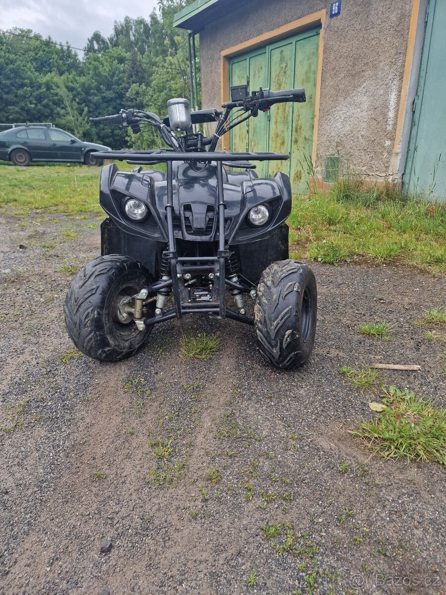 Dětská elektro-čtyrkolka